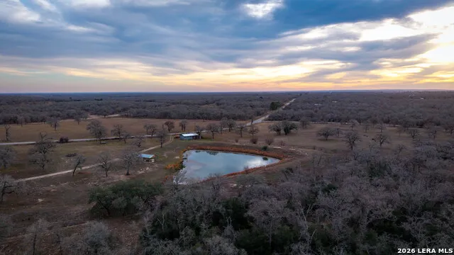 104 Longhorn Rd Stockdale, TX 78160