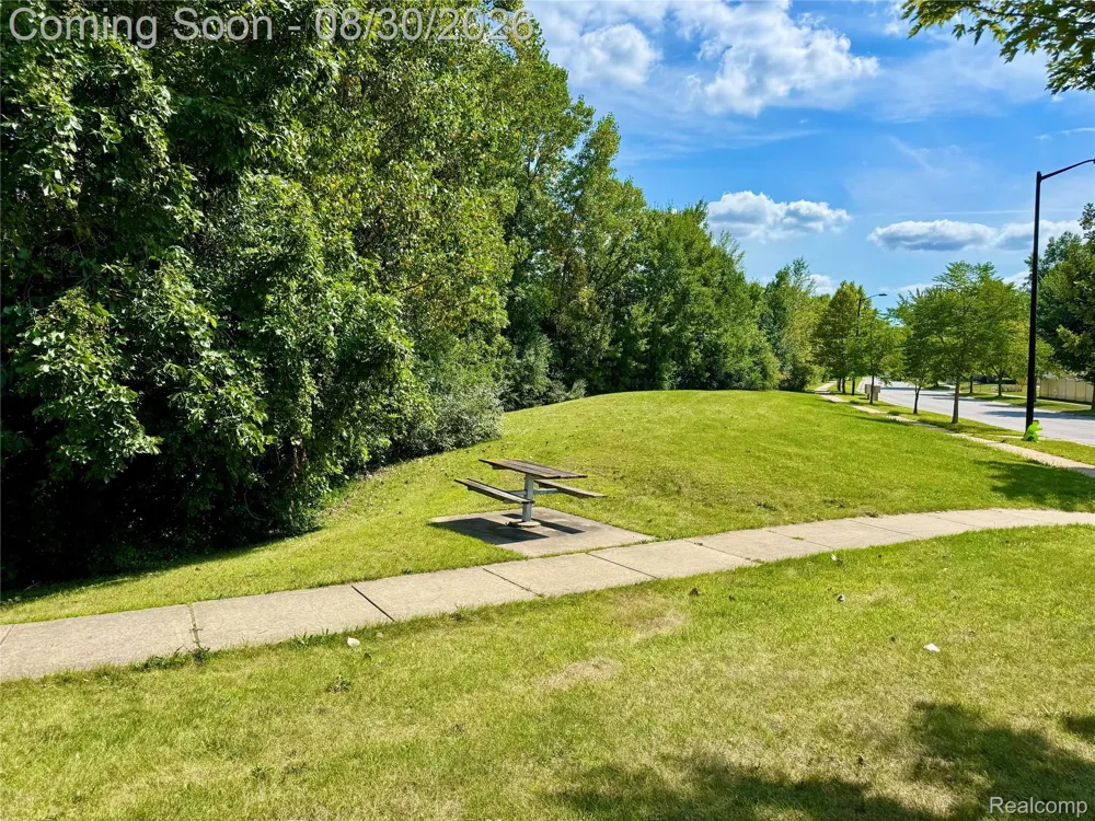 3621 Weeburn Ann Arbor City, MI 48108