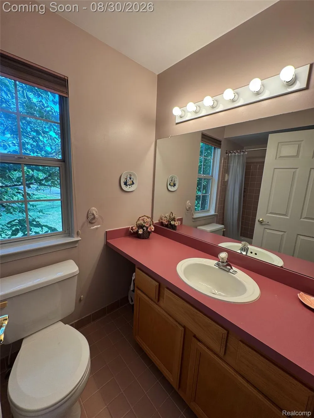 3621 Weeburn Ann Arbor City, MI 48108