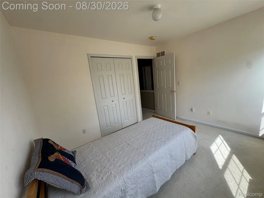 3621 Weeburn Ann Arbor City, MI 48108