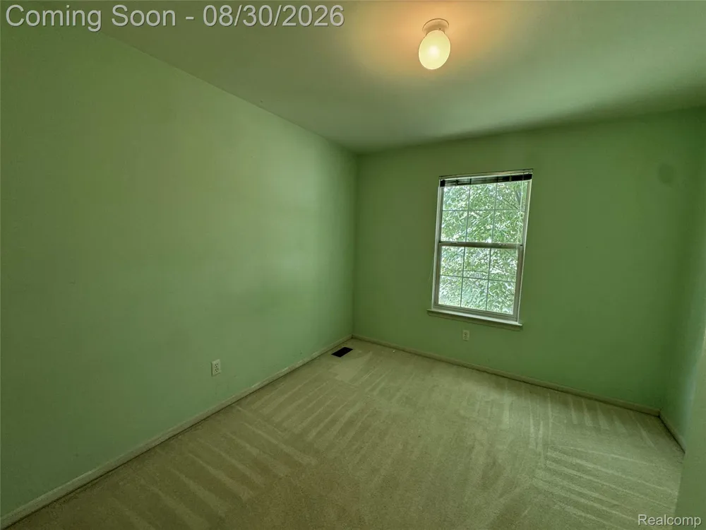 3621 Weeburn Ann Arbor City, MI 48108