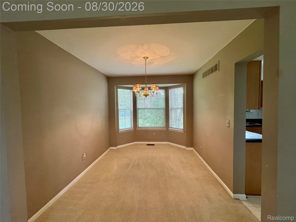 3621 Weeburn Ann Arbor City, MI 48108