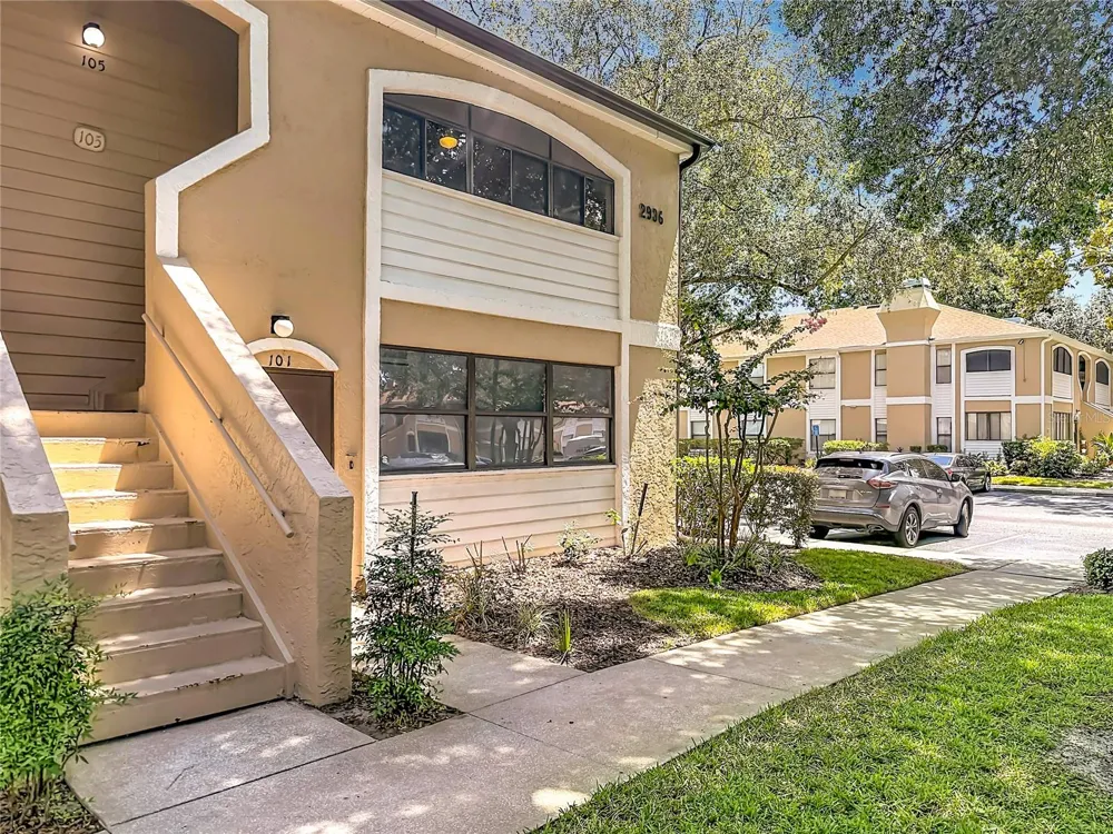 2936 S SEMORAN BOULEVARD #105 Orlando, FL 32822