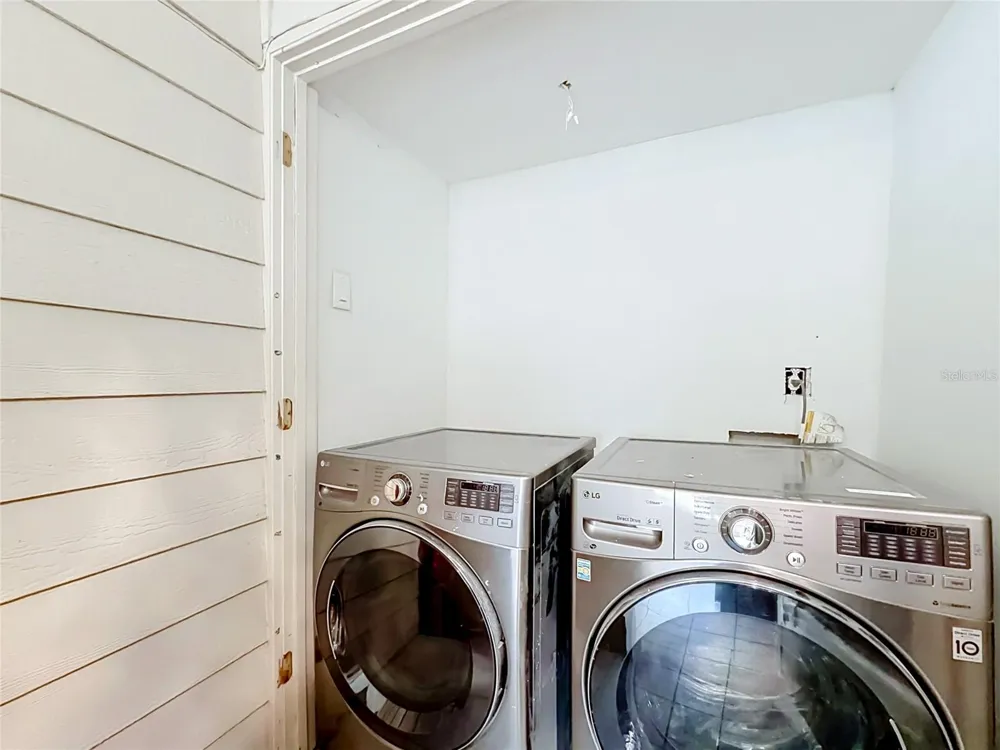 2936 S SEMORAN BOULEVARD #105 Orlando, FL 32822