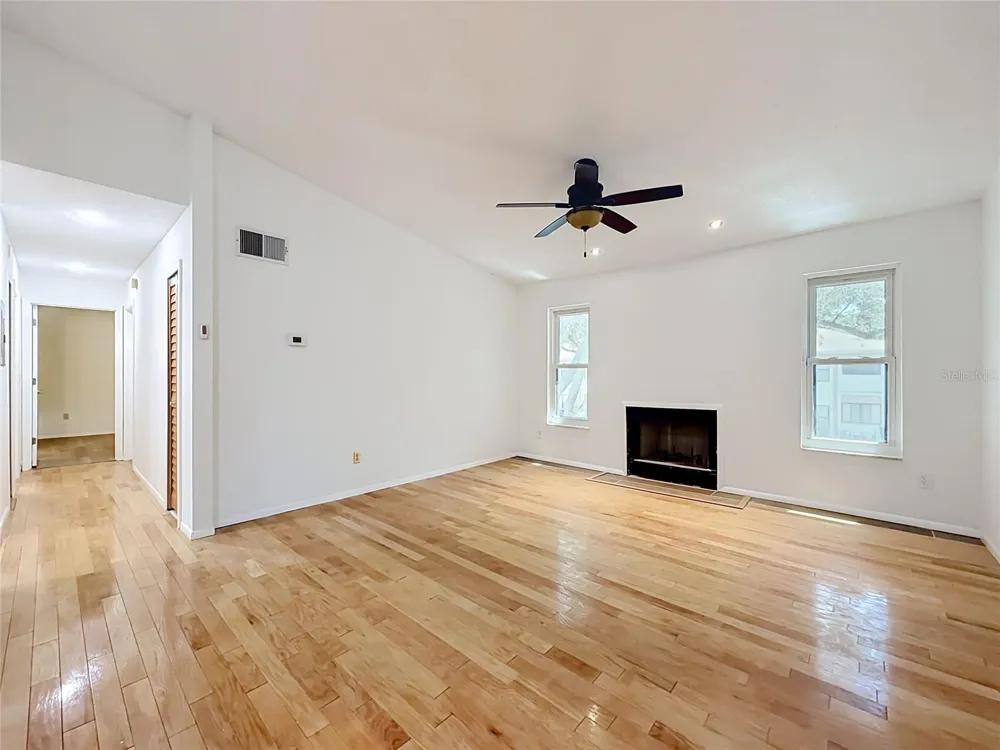 2936 S SEMORAN BOULEVARD #105 Orlando, FL 32822