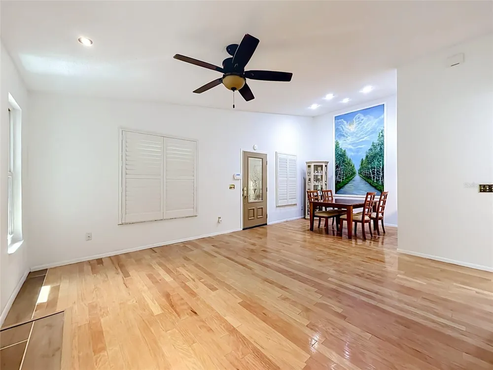 2936 S SEMORAN BOULEVARD #105 Orlando, FL 32822