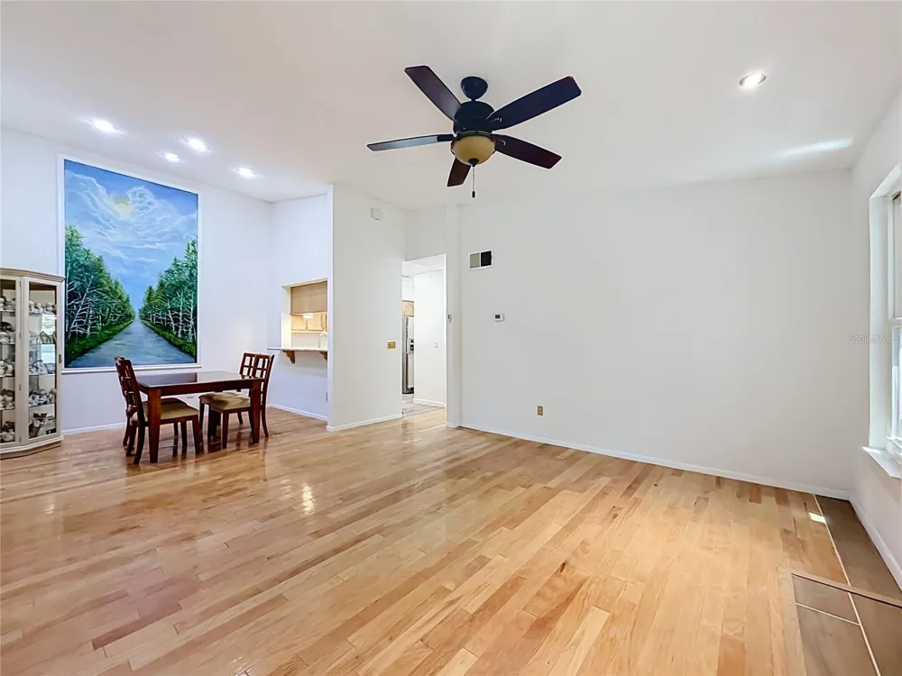 2936 S SEMORAN BOULEVARD #105 Orlando, FL 32822