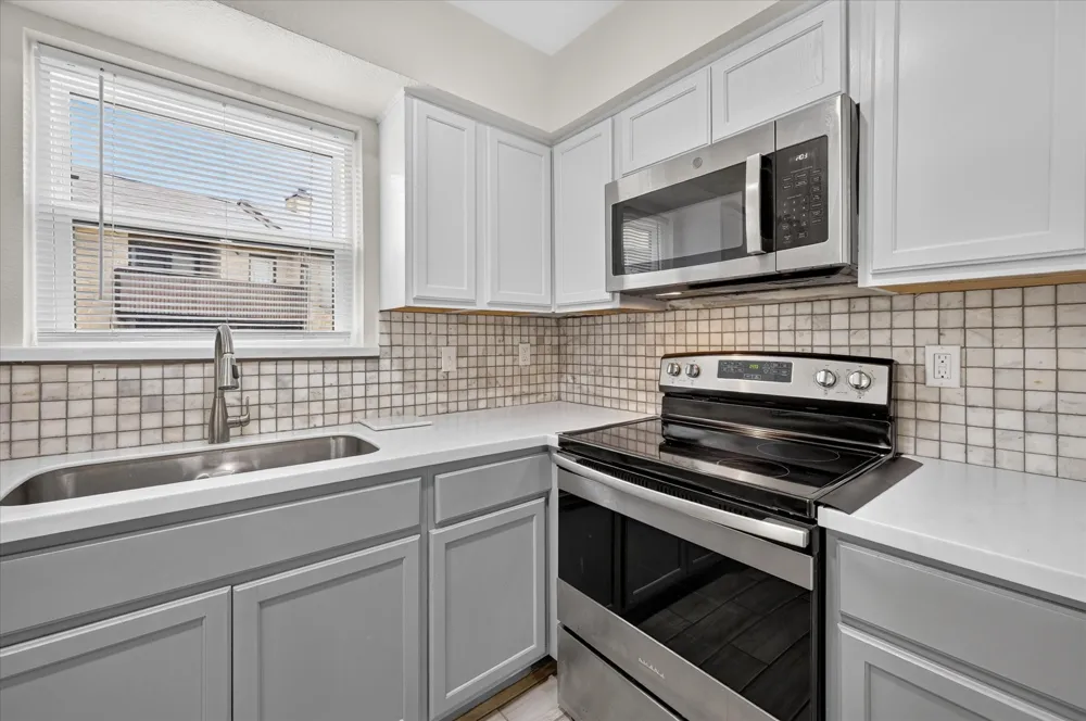 1204 Harwell Drive #2110 Arlington, TX 76011