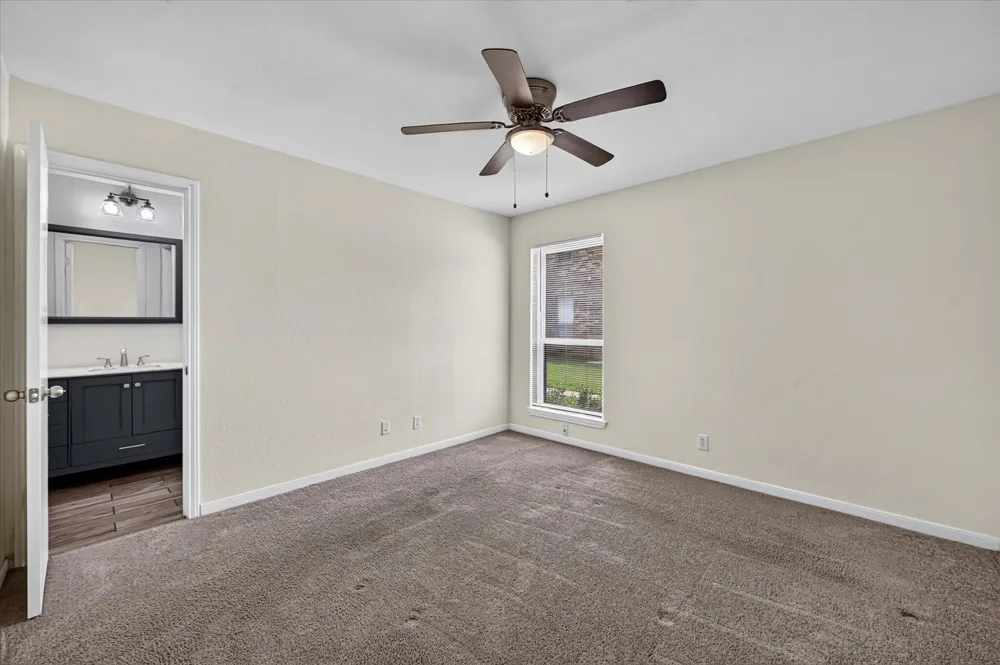 1204 Harwell Drive #2110 Arlington, TX 76011