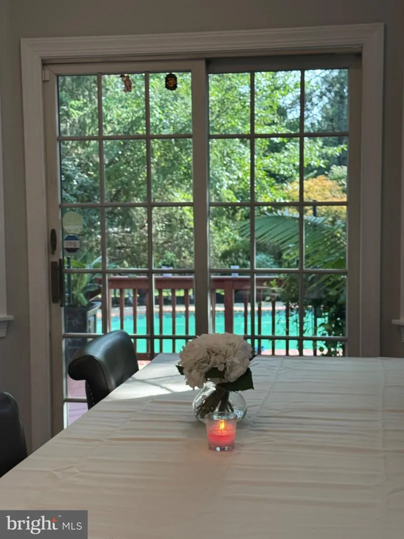 1 SHELLEY COURT West Windsor, NJ 08550