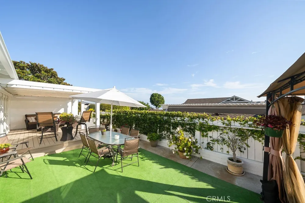 465 Monterey Laguna Beach, CA 92651