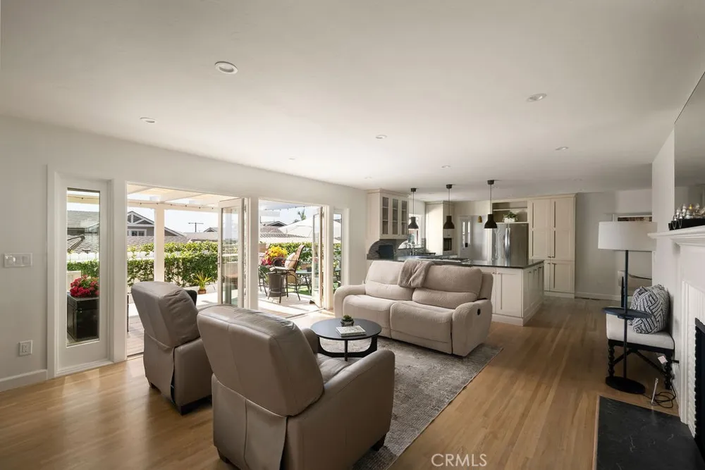465 Monterey Laguna Beach, CA 92651