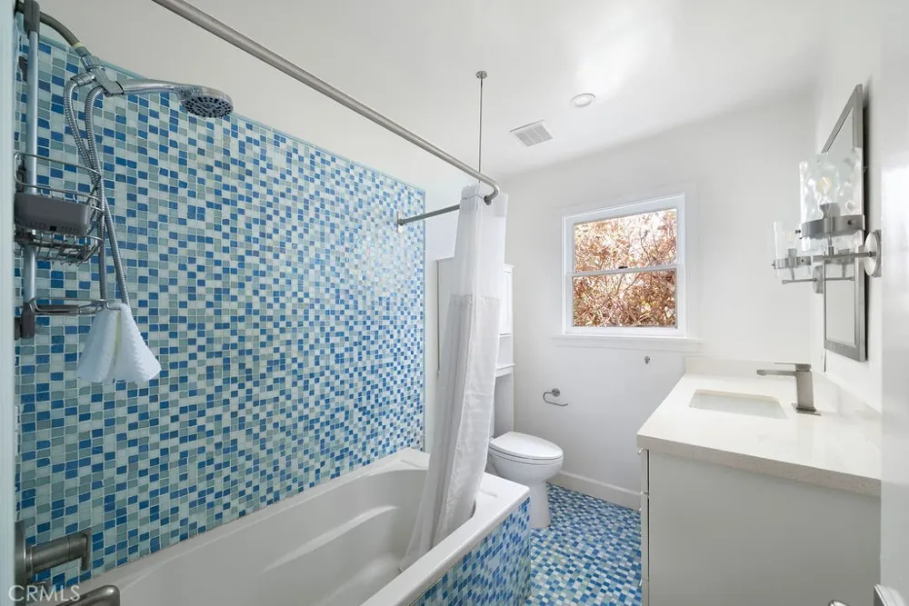 465 Monterey Laguna Beach, CA 92651