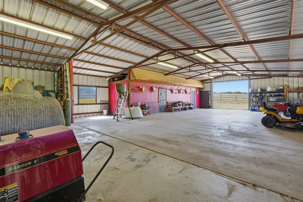 6808 Nine Mile Bridge Road Fort Worth, TX 76135