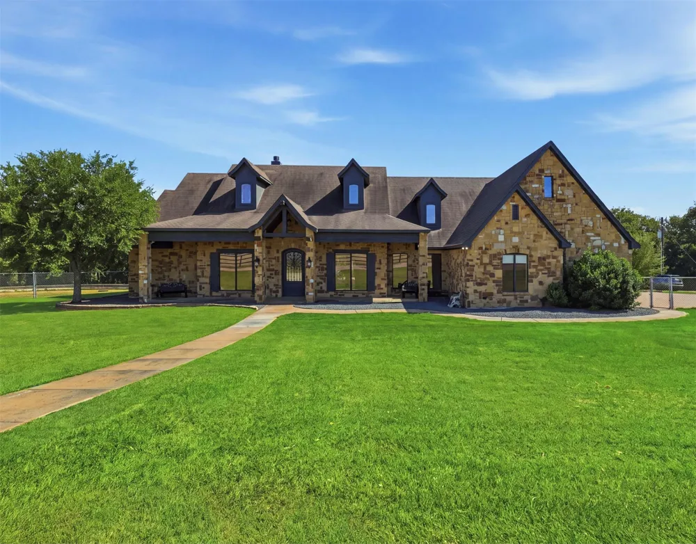 6808 Nine Mile Bridge Road Fort Worth, TX 76135
