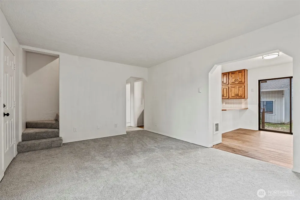1817 Nichols Boulevard Longview, WA 98632