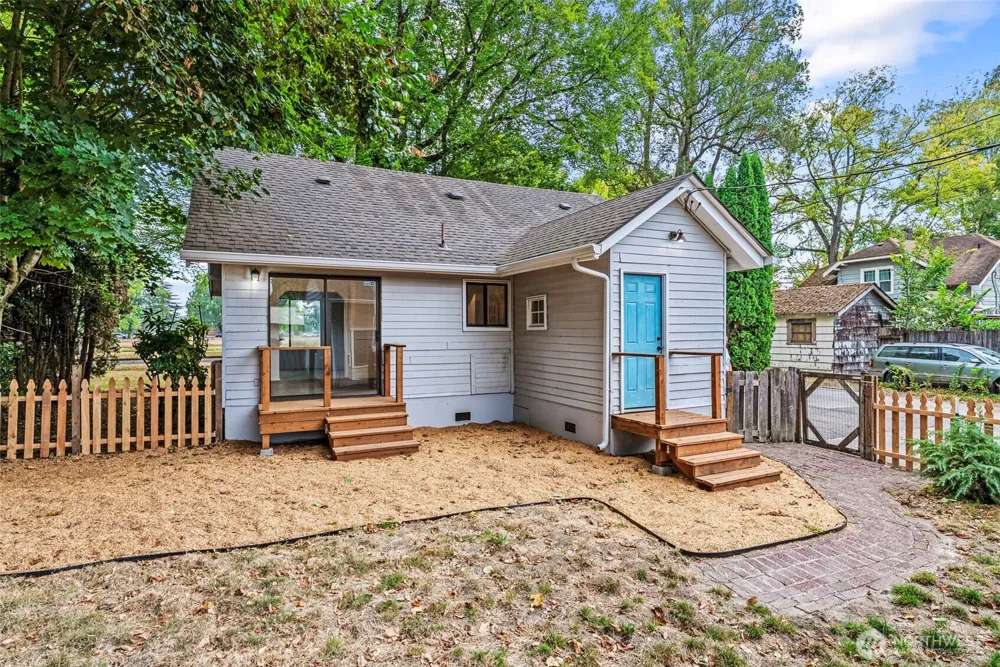 1817 Nichols Boulevard Longview, WA 98632