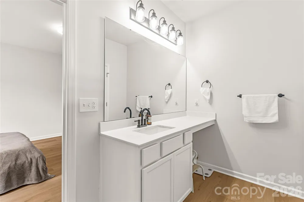 9022 Evercrisp Lane Charlotte, NC 28215