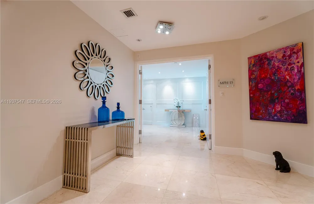 3330 NE 190th St #MPH15 Aventura, FL 33180