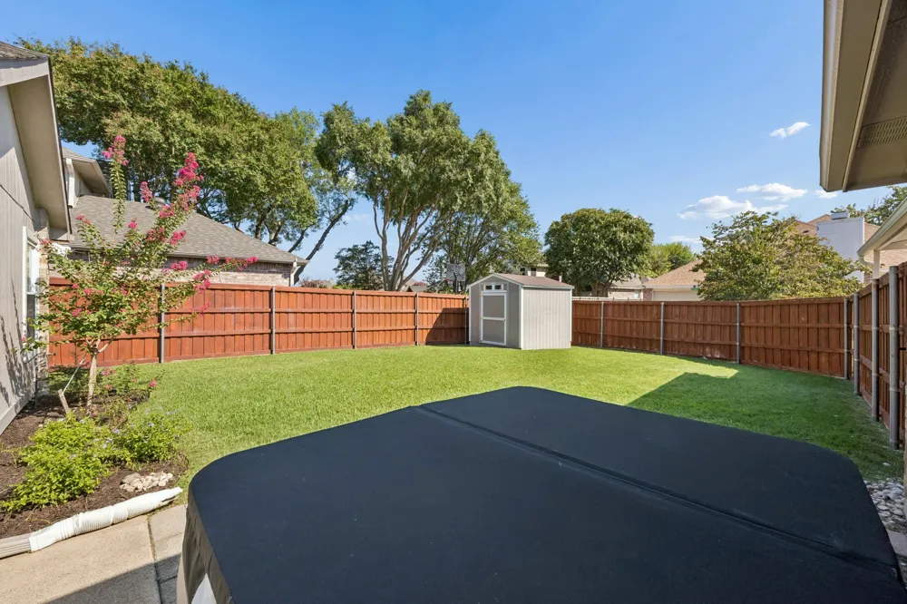 2722 Covington Drive Garland, TX 75040