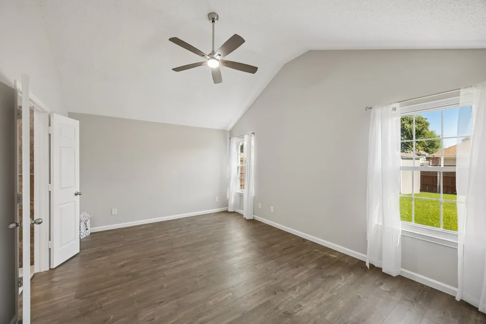 2722 Covington Drive Garland, TX 75040