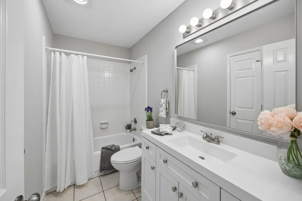 2722 Covington Drive Garland, TX 75040
