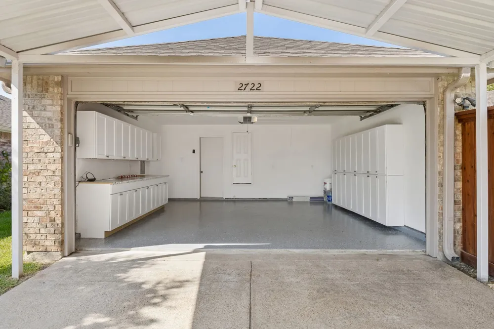 2722 Covington Drive Garland, TX 75040