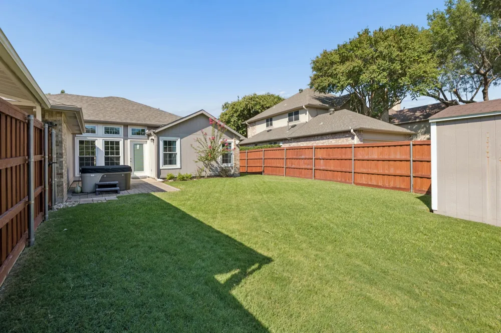 2722 Covington Drive Garland, TX 75040