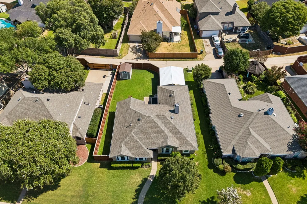 2722 Covington Drive Garland, TX 75040