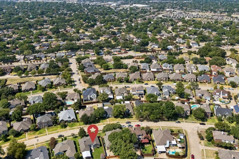 2722 Covington Drive Garland, TX 75040