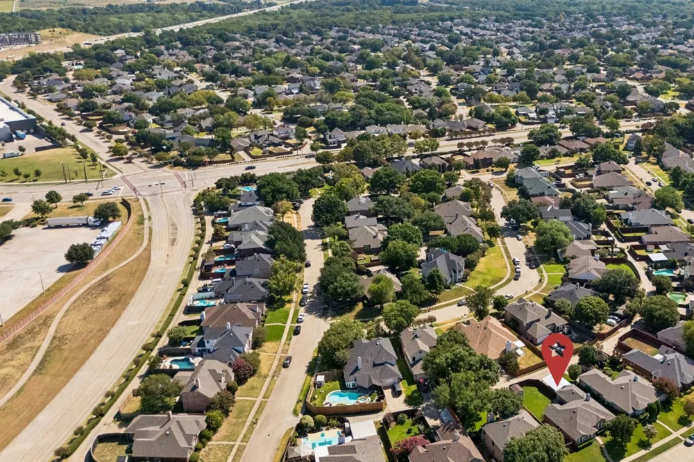 2722 Covington Drive Garland, TX 75040