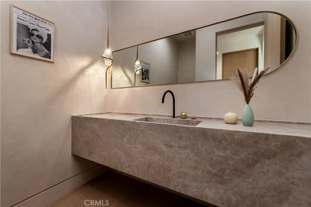16749 Addison Street Encino, CA 91436