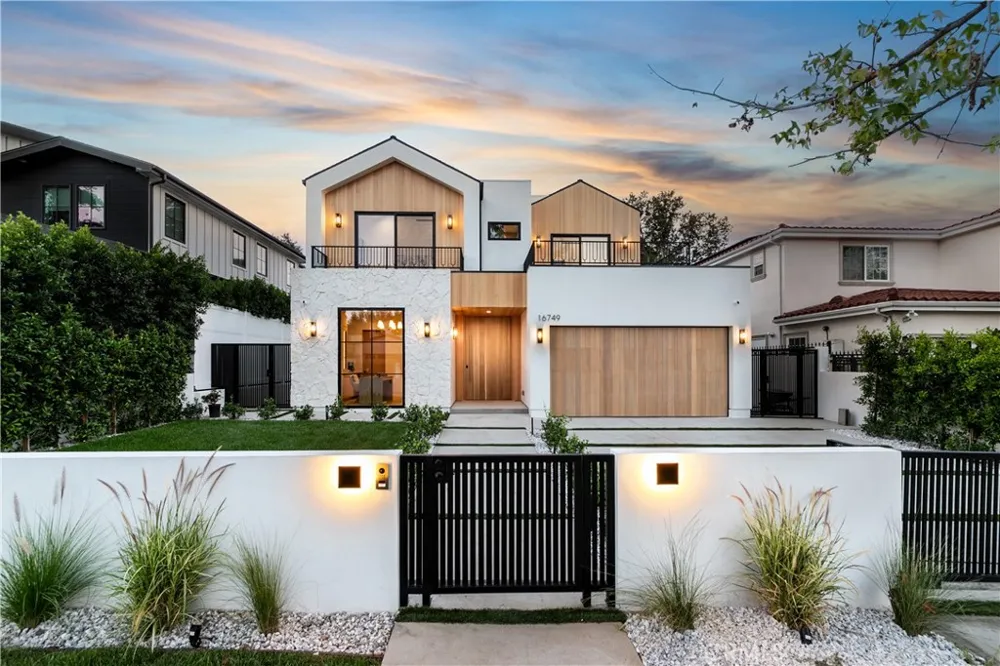 16749 Addison Street Encino, CA 91436