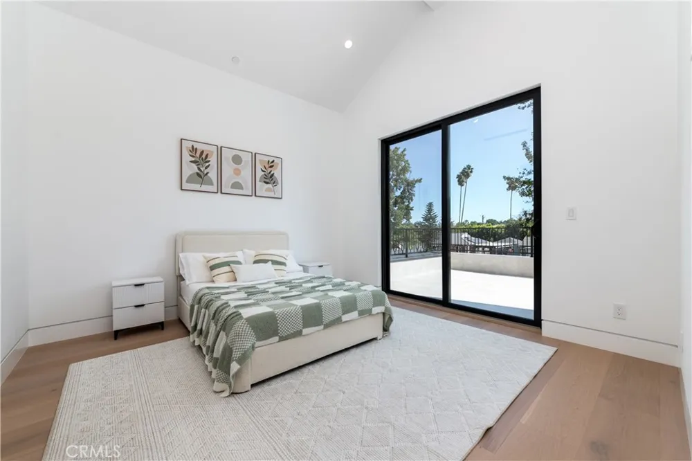 16749 Addison Street Encino, CA 91436