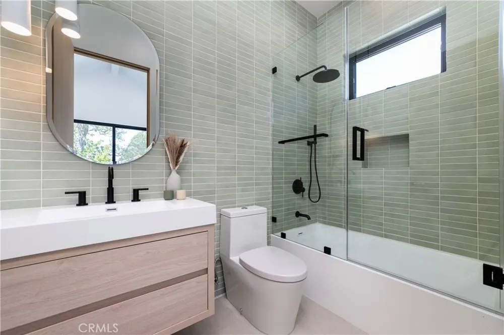 16749 Addison Street Encino, CA 91436
