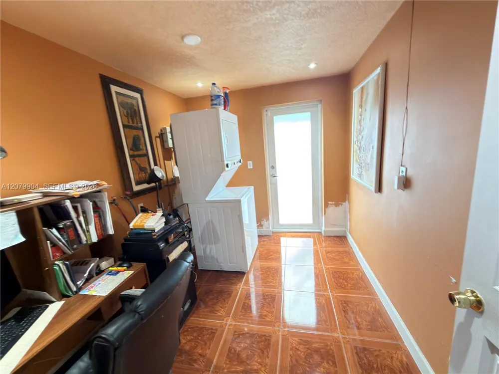 2998 NW 94th St #2998 Miami, FL 33147