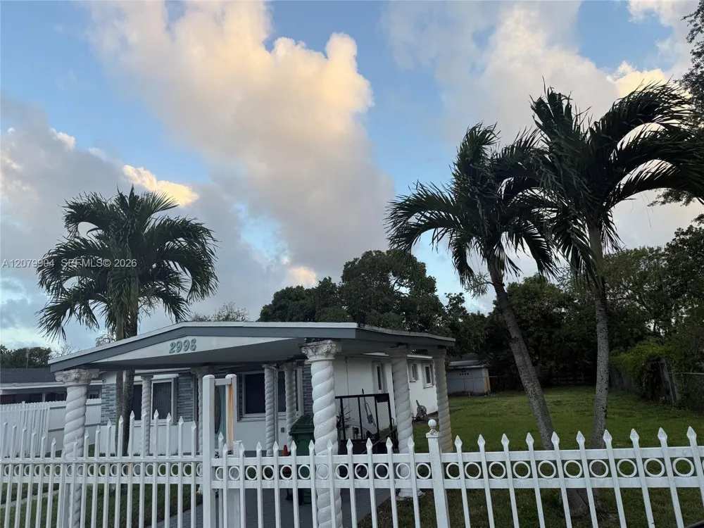 2998 NW 94th St #2998 Miami, FL 33147