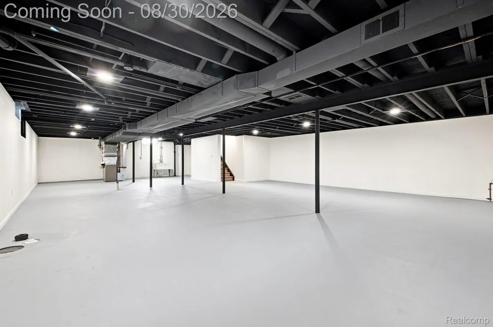 618 Inkster Road Dearborn Heights City, MI 48127