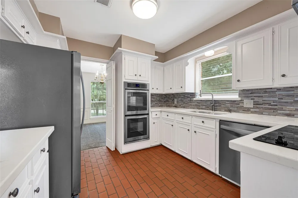 5702 Vestavia Drive Houston, TX 77069