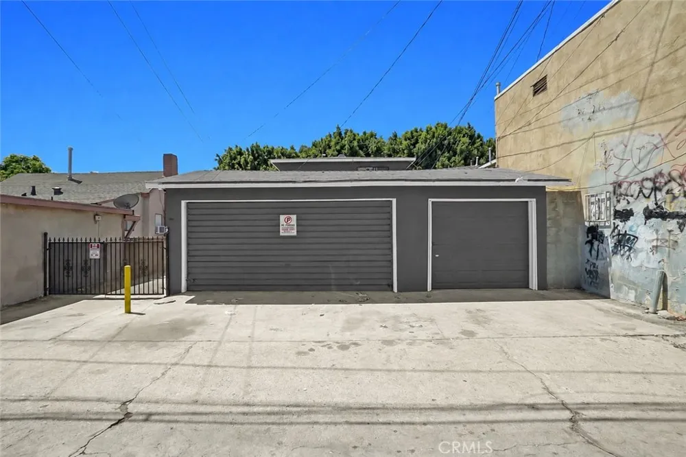3249 E 4th Los Angeles, CA 90063