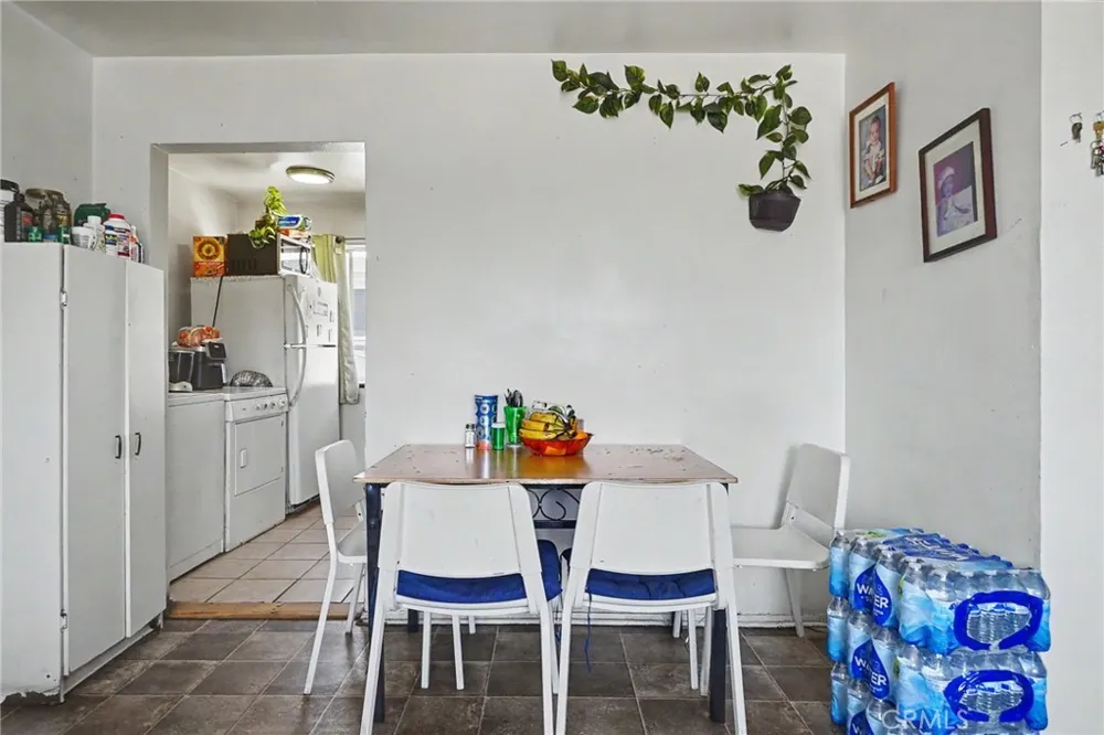 3249 E 4th Los Angeles, CA 90063