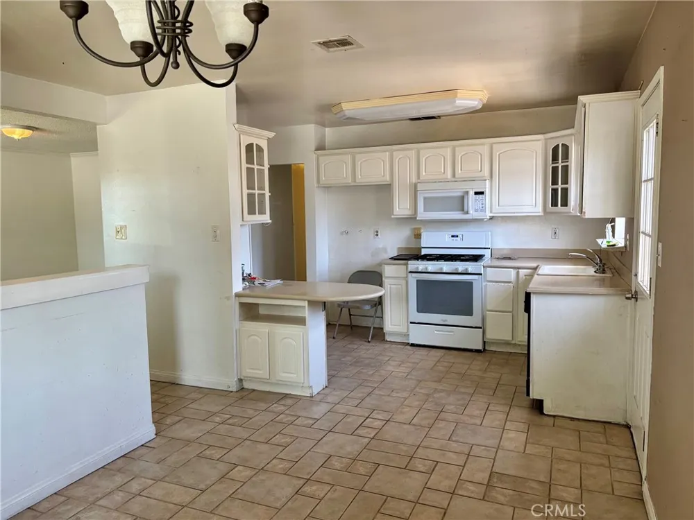 14172 Edwards Street Westminster, CA 92683