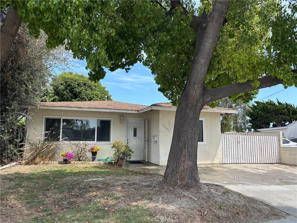14172 Edwards Street Westminster, CA 92683