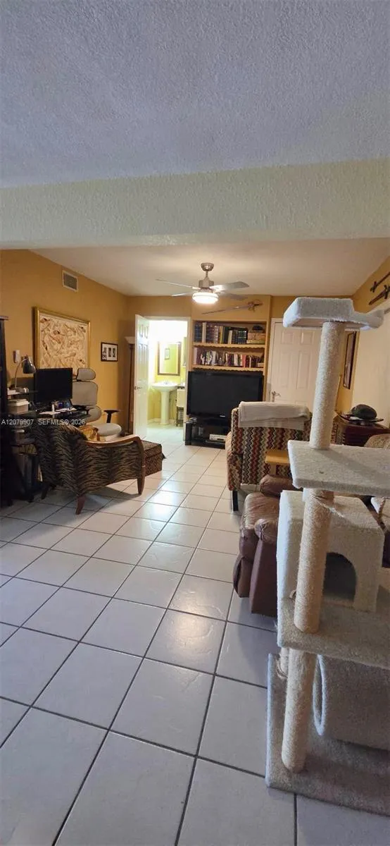 2728 Garden Dr N #112 Lake Worth, FL 33461