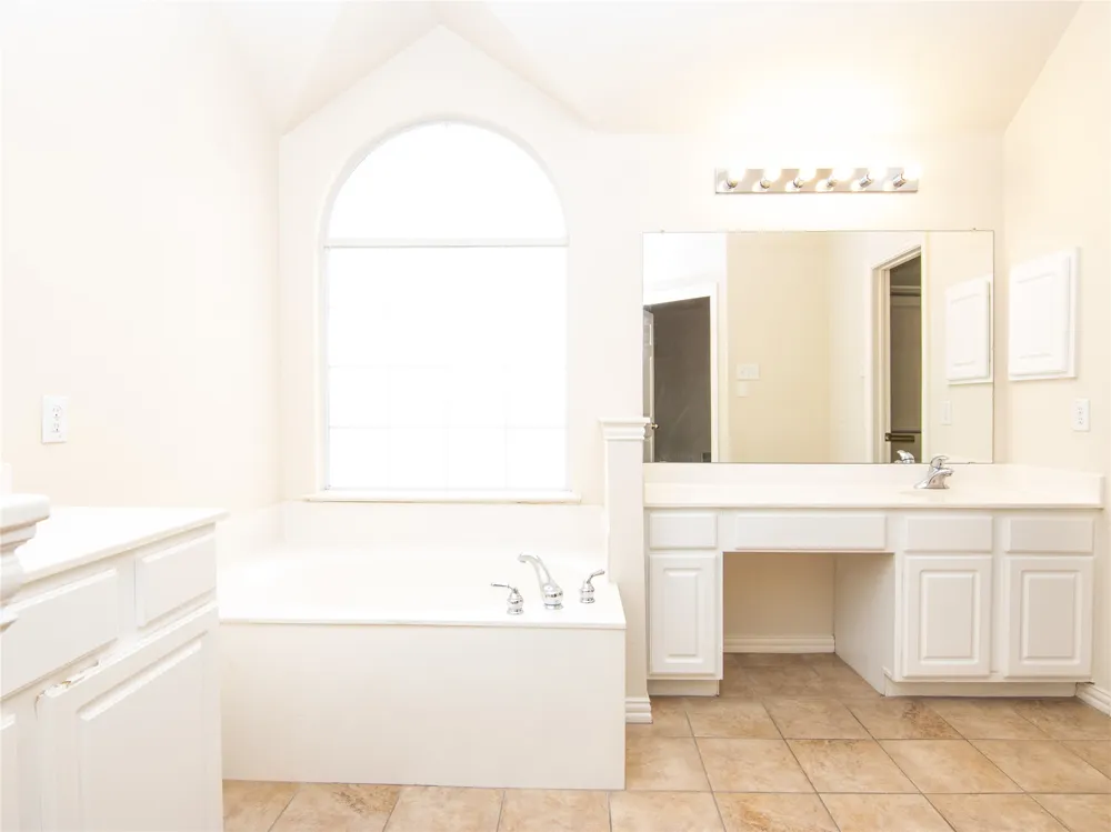 3916 Sharondale Drive Flower Mound, TX 75022