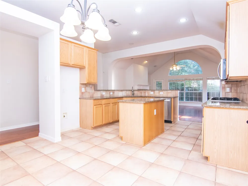 3916 Sharondale Drive Flower Mound, TX 75022