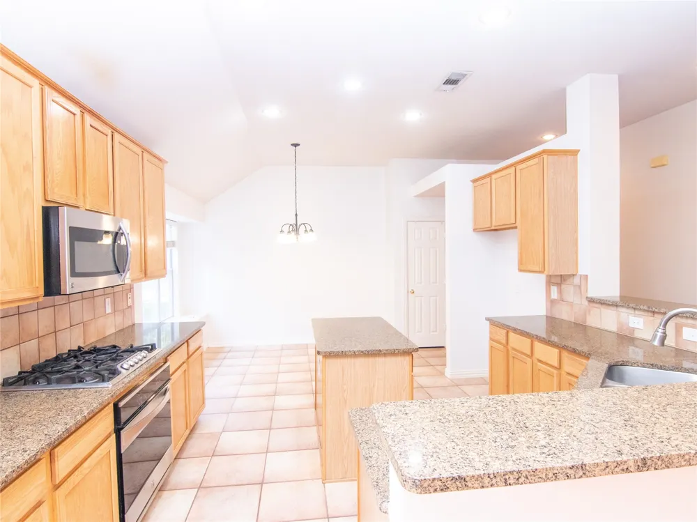 3916 Sharondale Drive Flower Mound, TX 75022