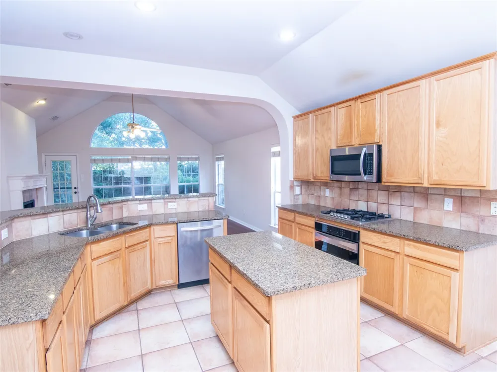 3916 Sharondale Drive Flower Mound, TX 75022