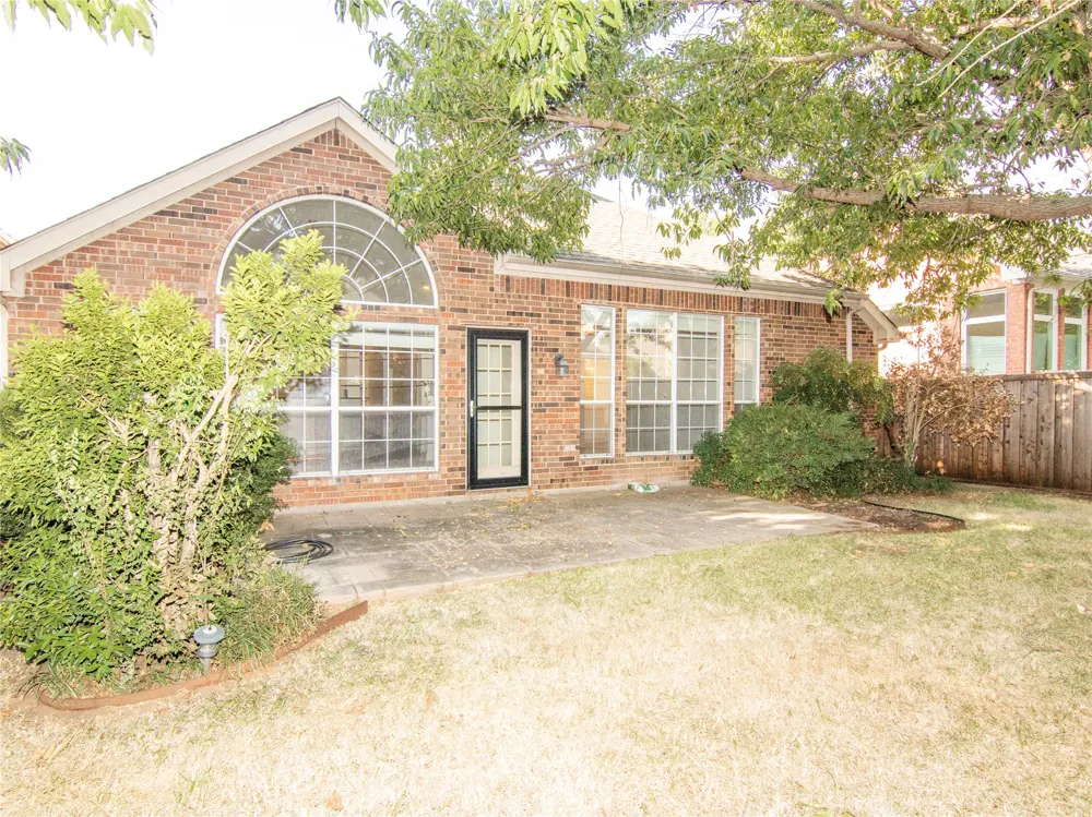 3916 Sharondale Drive Flower Mound, TX 75022