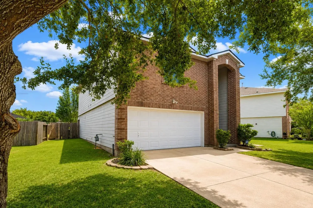 7703 Northfork Hollow Lane Richmond, TX 77407